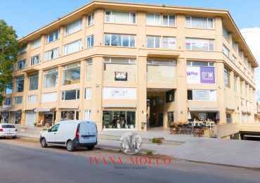 LOCAL COMERCIAL CENTRICO A LA VENTA - PASEO EL AGORA