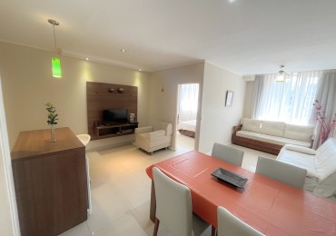 Departamento en venta 2 ambientes en Pinamar Centro con cochera 