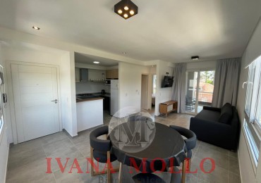Departamento 2 ambientes en venta con cochera y amoblado Pinamar - MAO I