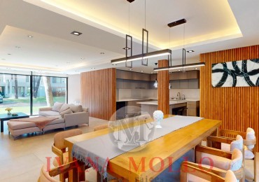 CASA EN VENTA - BARRIO PRIVADO LA HERRADURA - PINAMAR