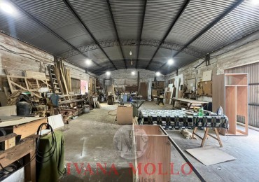 GALPON EN ZONA INDUSTRIAL A LA VENTA - OSTENDE 