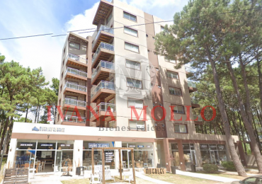 DEPARTAMENTO 4 AMBIENTES CON COCHERA - EN VENTA - CONSTITUCION 1810