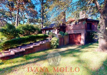 CASA EN VENTA - CARILO - MOLLE 926