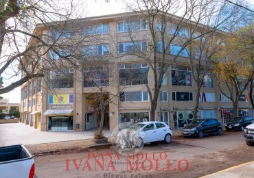 LOCAL COMERCIAL CENTRICO A LA VENTA CON FINANCIACION - PASEO EL AGORA - PINAMAR
