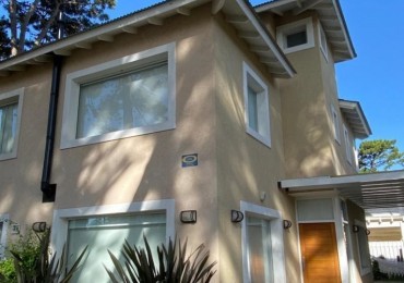 TRIPLEX 4 AMBIENTES EN VENTA - PINAMAR