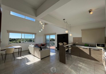 Se vende Duplex 4 ambientes en Pinamar con cochera