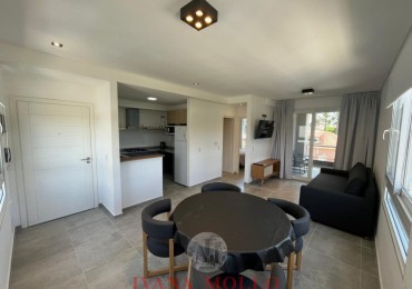 Departamento en venta 2 ambientes en Pinamar con cochera y amoblado 